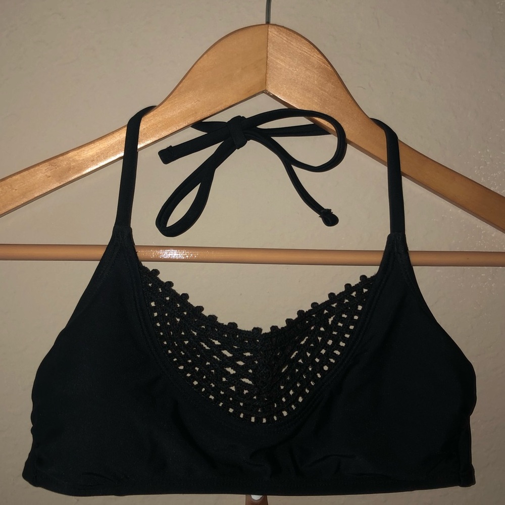 CROCHET BLACK BIKINI TOP